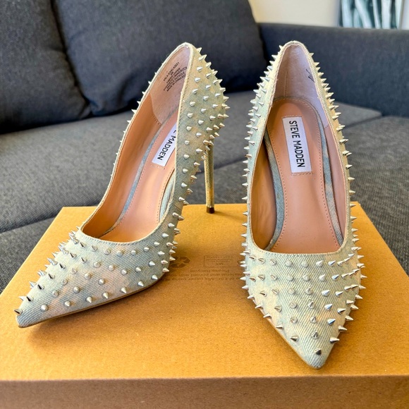 Steve Madden heels with spikes - Picture 2 of 4